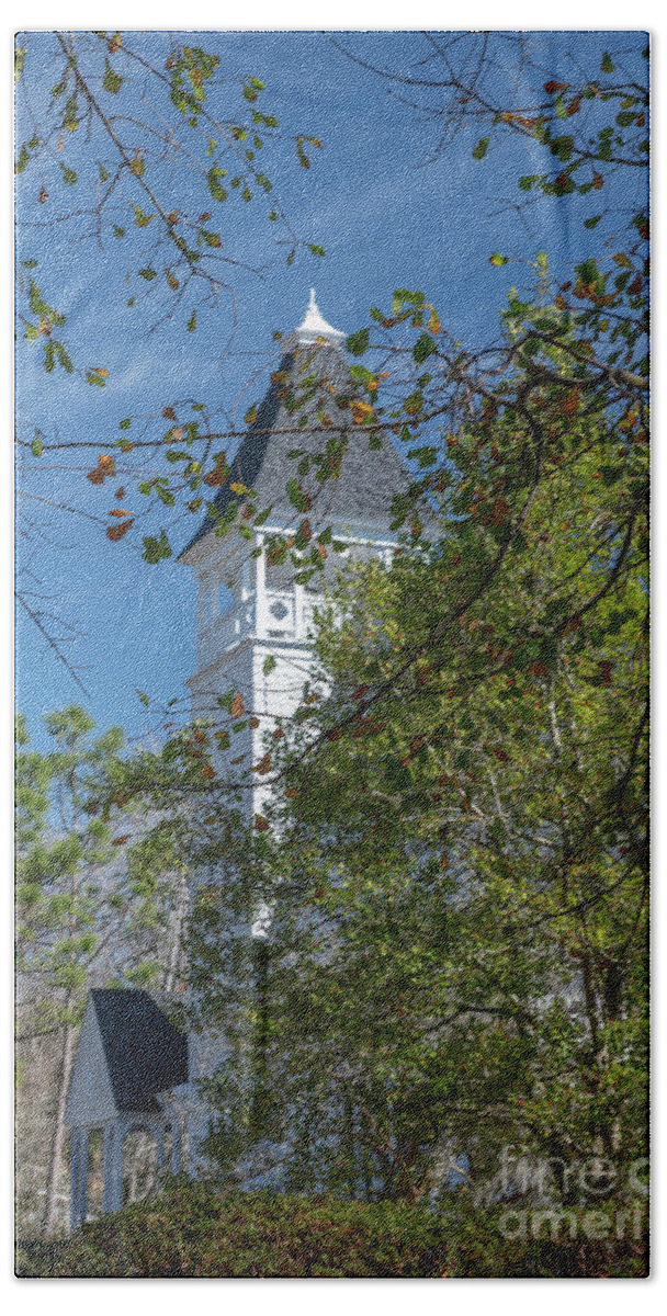 Summerville Presbyterian Church Beach Towel featuring the photograph Steeple View - Summerville Presbyterian Church by Dale Powell