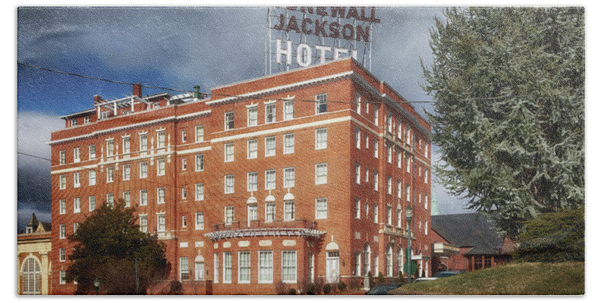 Staunton Beach Towel featuring the photograph Stonewall Jackson Hotel - Staunton Virginia by Susan Rissi Tregoning