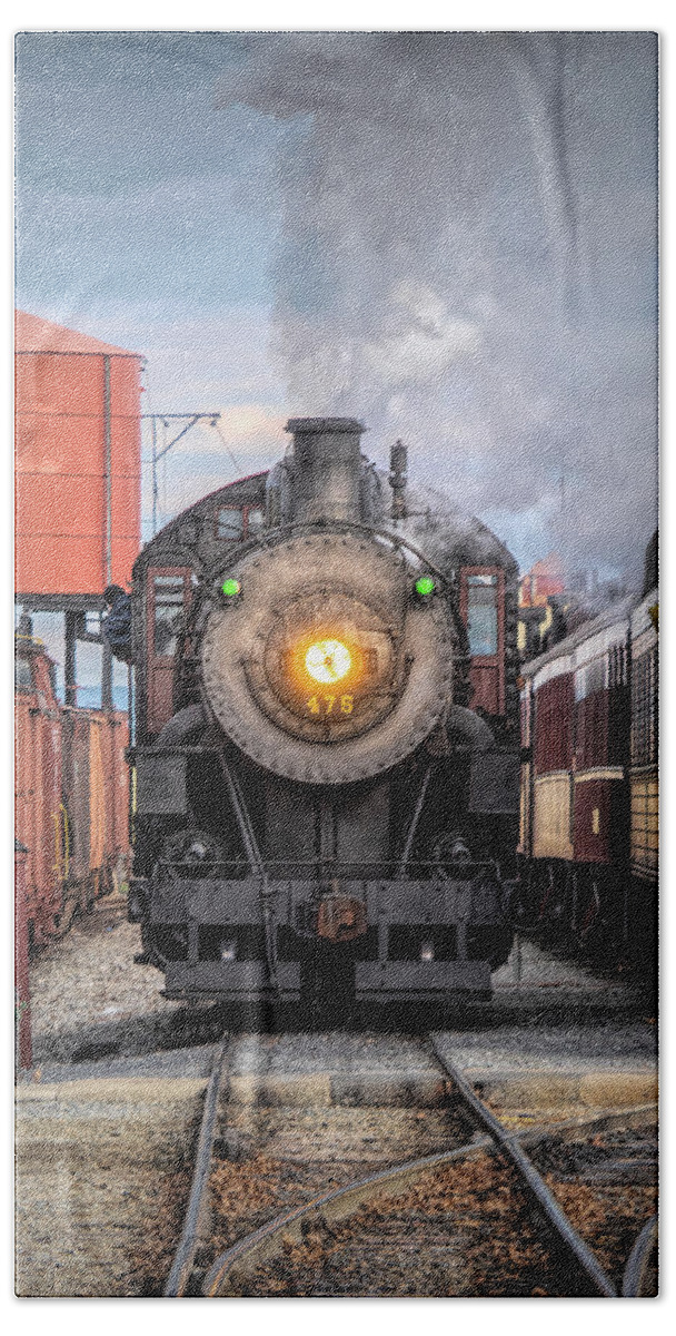 Locomotive Beach Sheet featuring the photograph Strasburg Locomotive 475 by Kristia Adams