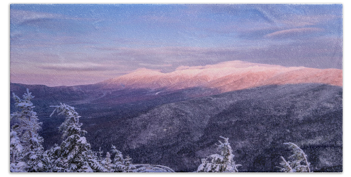 Highland Center Beach Towel featuring the photograph Summit Views, Winter On Mt. Avalon by Jeff Sinon