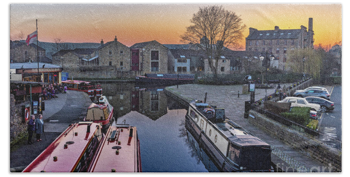England Beach Towel featuring the photograph Sunset In Skipton by Tom Holmes Photography