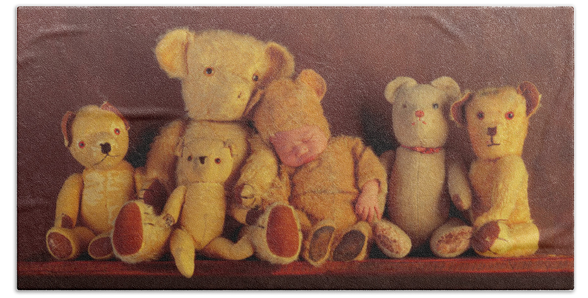 Teddy Bears Beach Towel featuring the photograph Teddy Bears by Anne Geddes