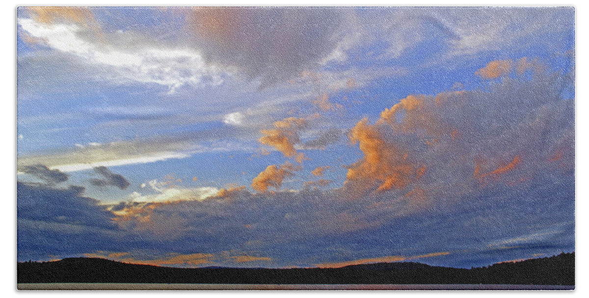 Sunset Beach Towel featuring the photograph The Sky is a Painting by Lynda Lehmann