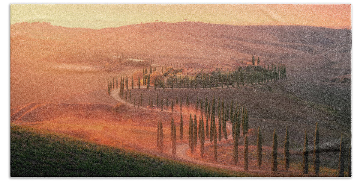 Sunset Beach Towel featuring the photograph Toscana Sunset by Henry w Liu