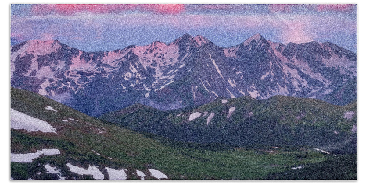 Rocky Mountain Beach Towel featuring the photograph Trail Ridge Sunrise by Darren White