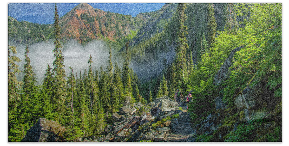Pacific Crest Trail Beach Towel featuring the photograph Trekking north along the Pacific Coast Trail by Doug Scrima
