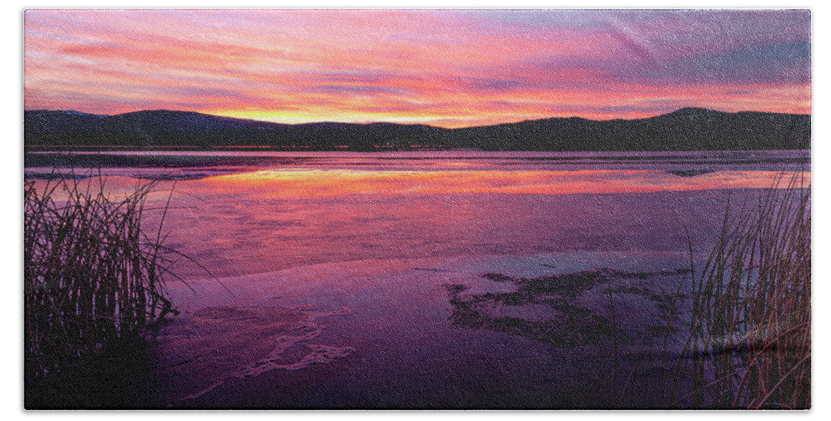 Eagle Lake Beach Towel featuring the photograph Tule Sunset by Mike Lee