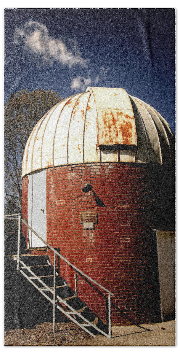 Photo Beach Towel featuring the photograph Vesper Heights Observatory by Anthony M Davis