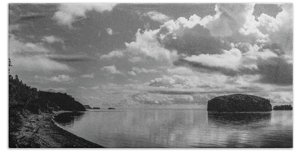 Lighthouse Beach Towel featuring the photograph Wassons Bluff Skies by Alan Norsworthy