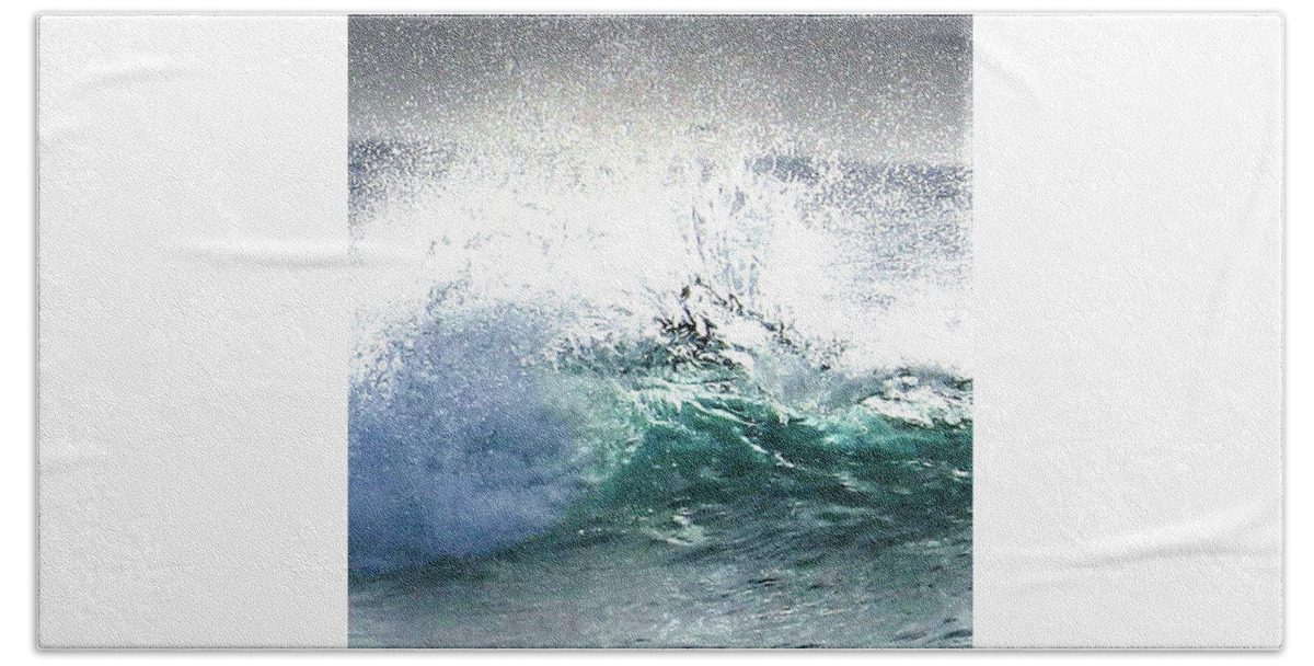 Kauai Beach Towel featuring the photograph Waterdance by Tony Spencer