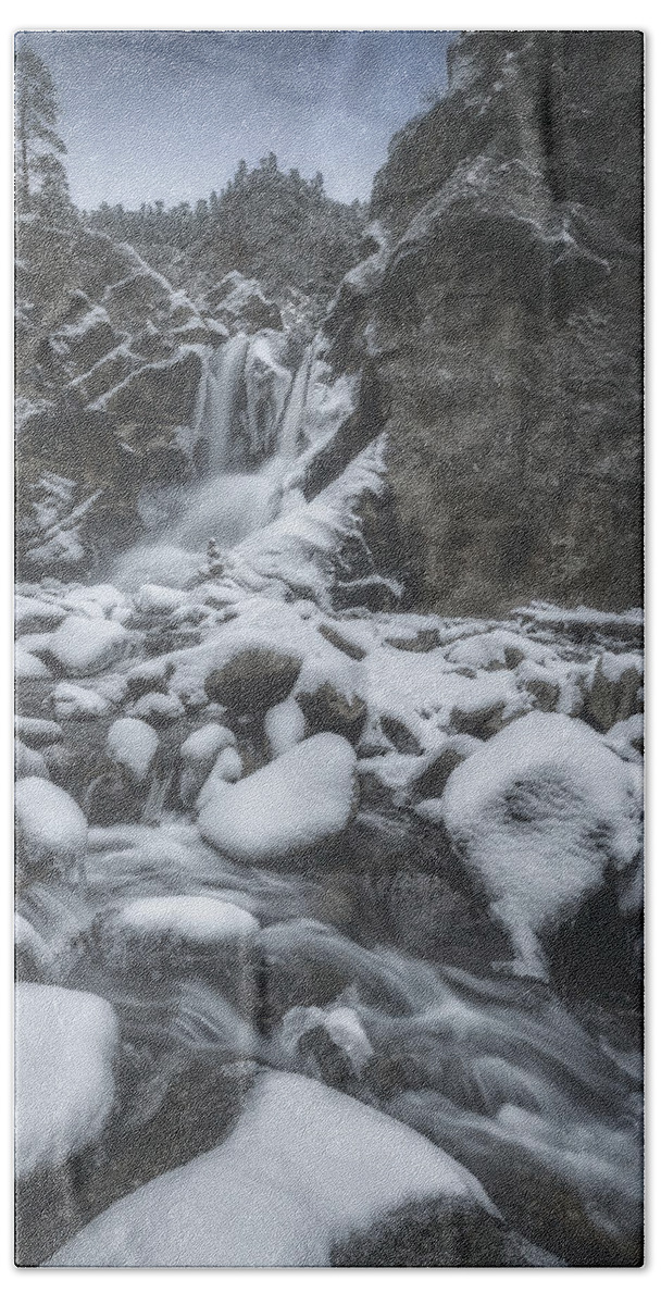 Waterfall Beach Towel featuring the photograph Winter At Boulder Falls by Darren White