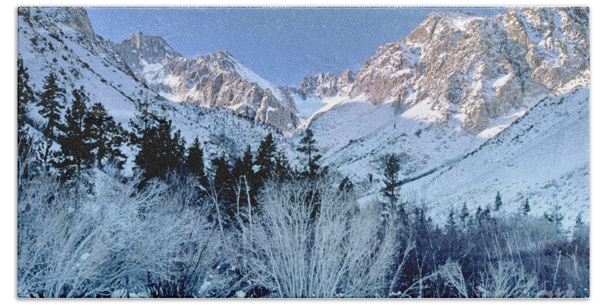 Dave Welling Beach Towel featuring the photograph Winter Middle Palisades Glacier Eastern Sierras Califo by Dave Welling