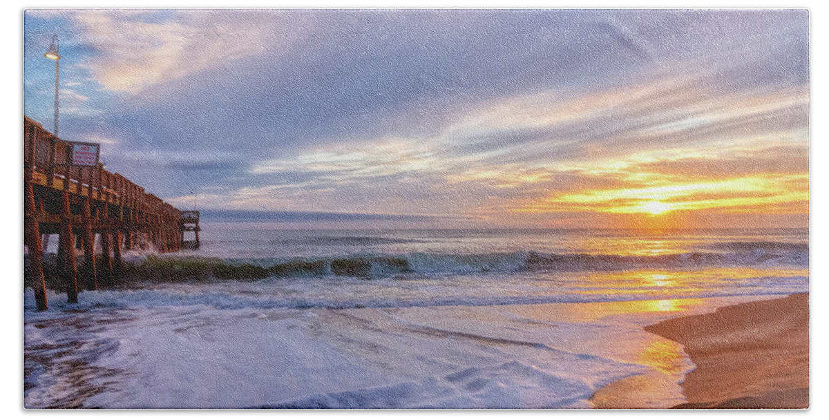 Virginia Beach Towel featuring the photograph Winter Sunrise at Sandbridge by Donna Twiford