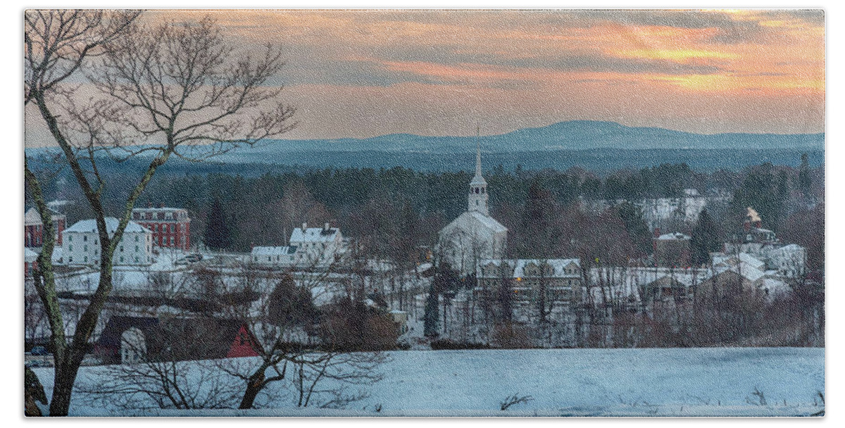 Winter Beach Sheet featuring the photograph Winter Sunset - Groton - Massachusetts by Jatin Thakkar