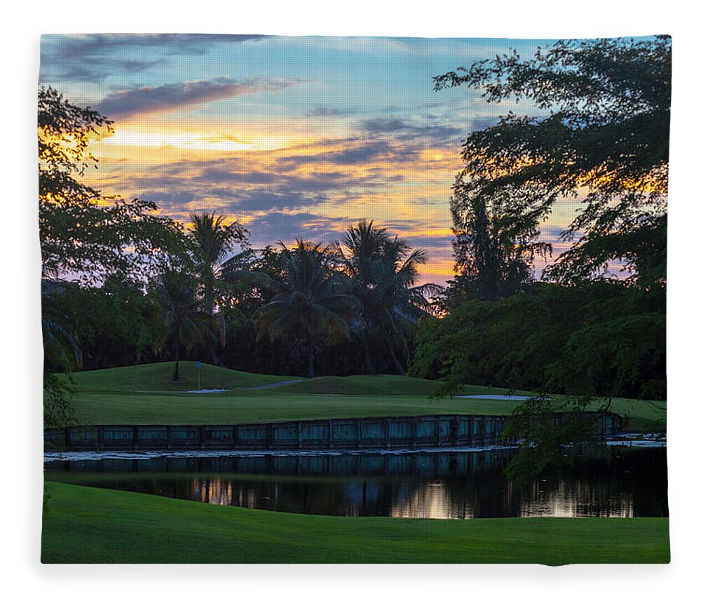 15th Hole Fleece Blanket featuring the photograph 15th Green at Hollybrook by Ed Gleichman