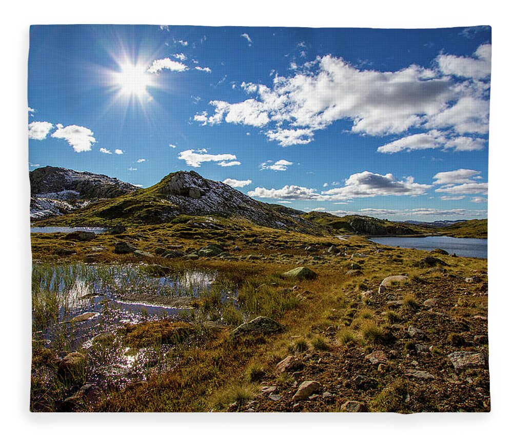 Scenics Fleece Blanket featuring the photograph A Shiny Autumn Day In The Mountains by Baac3nes