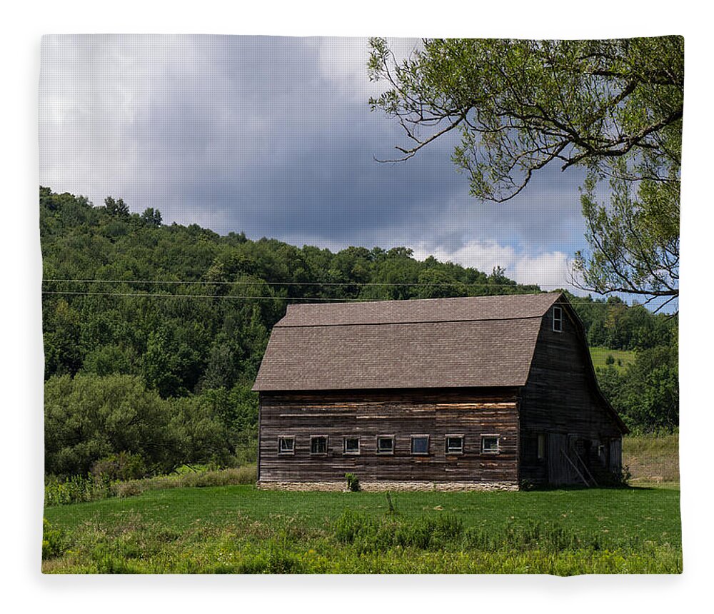 Barn Fleece Blanket featuring the photograph Countryside Barn by Weir Here And There