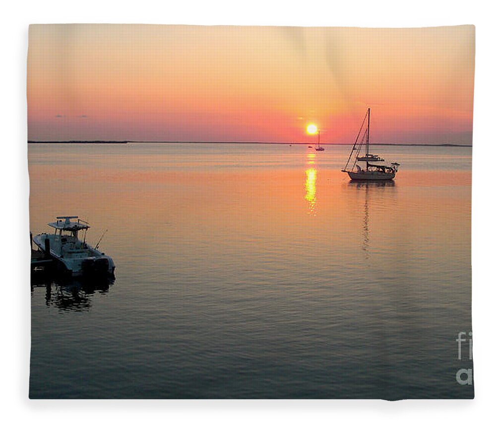 Big Chill Fleece Blanket featuring the photograph Big Chill Sunset by Carey Chen