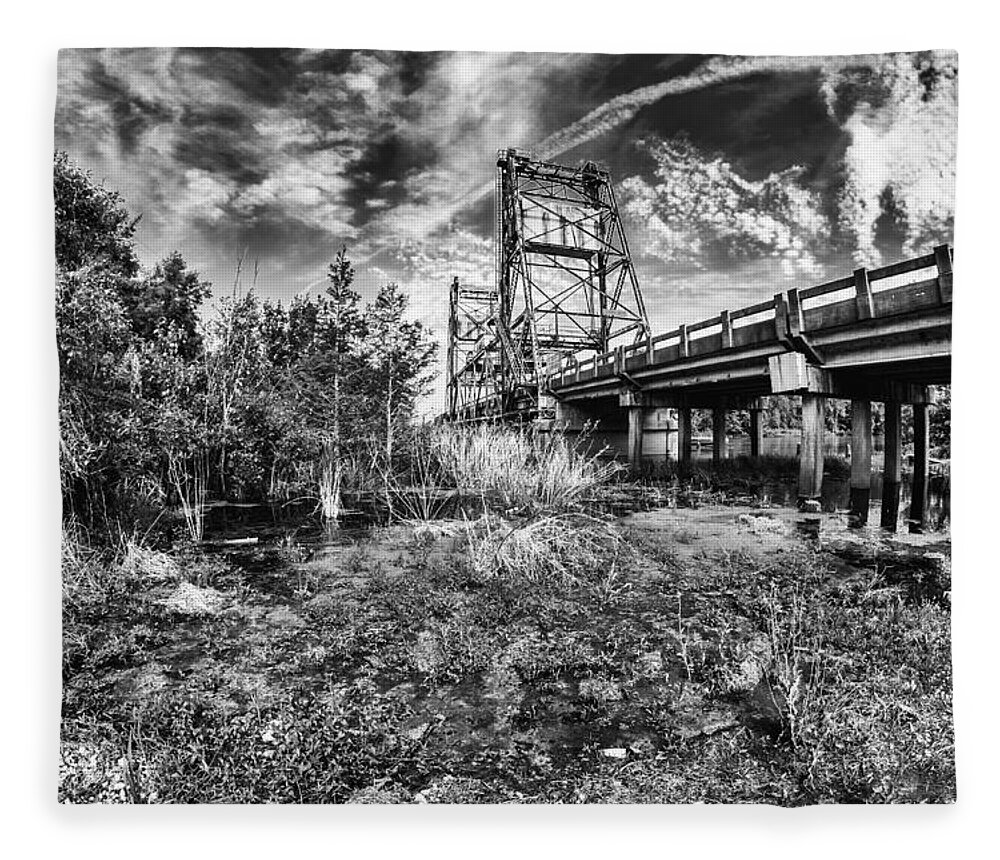 East Pearl River Fleece Blanket featuring the photograph Bridge Life 2 by Raul Rodriguez