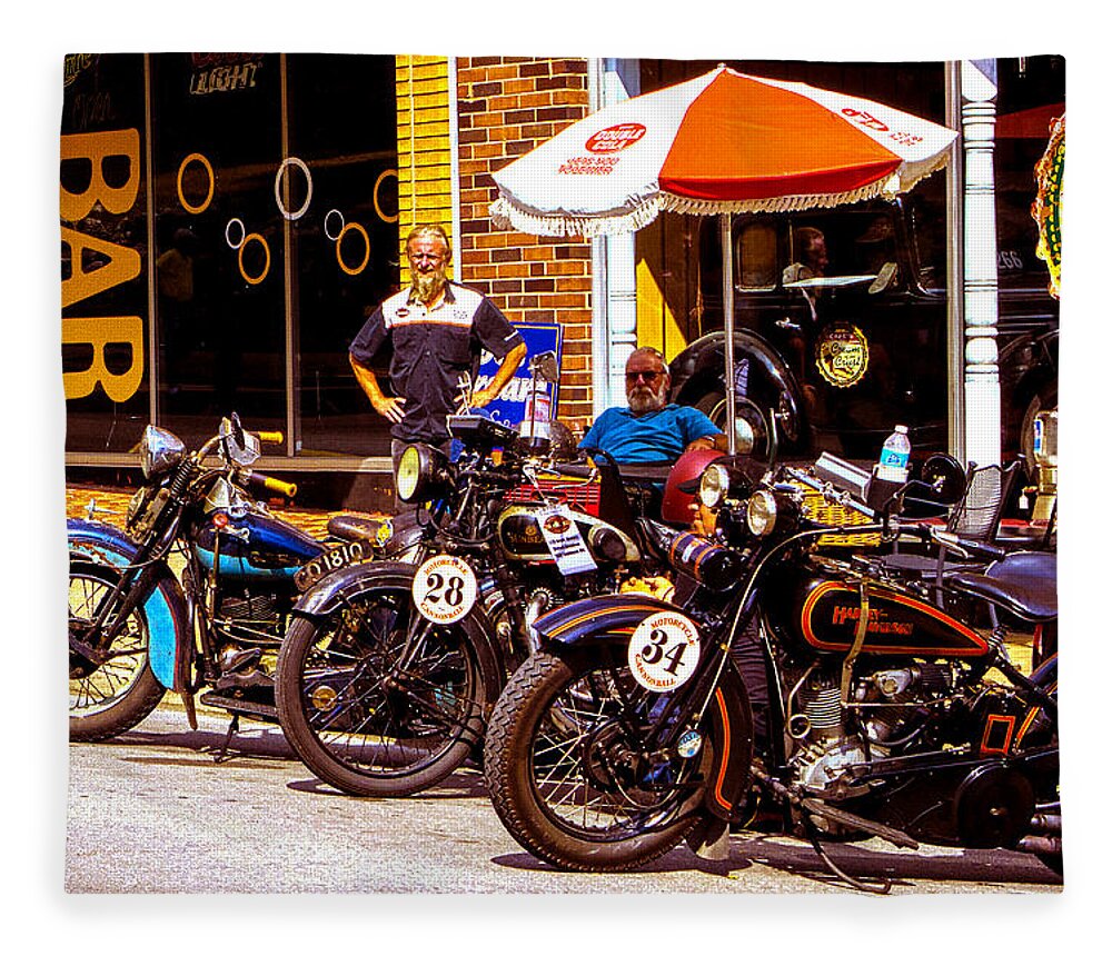Cannonball Motorcycle Fleece Blanket featuring the photograph Cannonball Motorcycle Colors by Jeff Kurtz