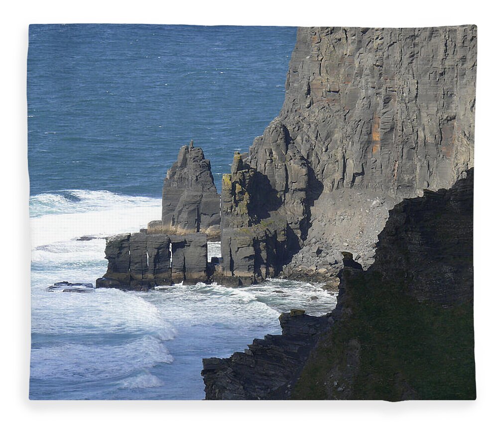 Travel Fleece Blanket featuring the photograph Cliffs of Moher 6 by Mike McGlothlen