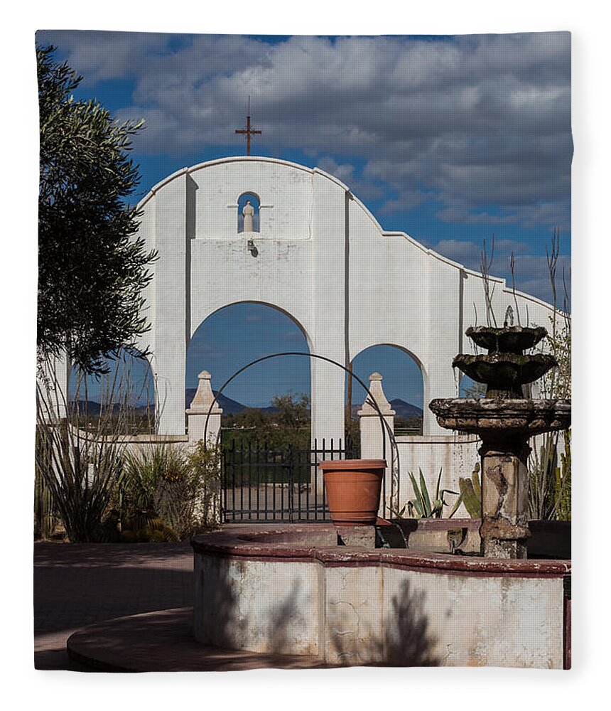 Arches Fleece Blanket featuring the photograph Courtyard at the Mission by Ed Gleichman