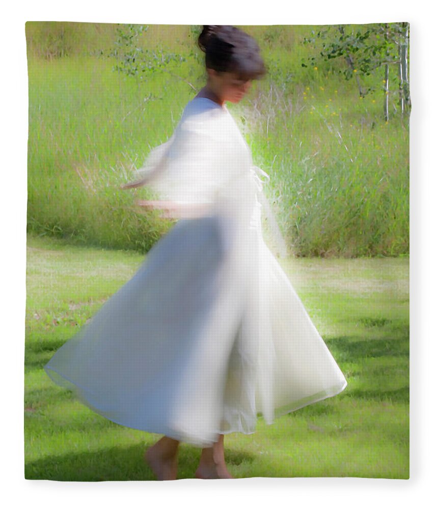 Impressionist Fleece Blanket featuring the photograph Dancing In The Sun by Theresa Tahara