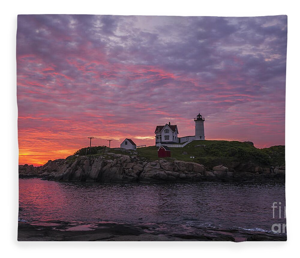 Atlantic Fleece Blanket featuring the photograph Dawn at the Nubble by Steven Ralser