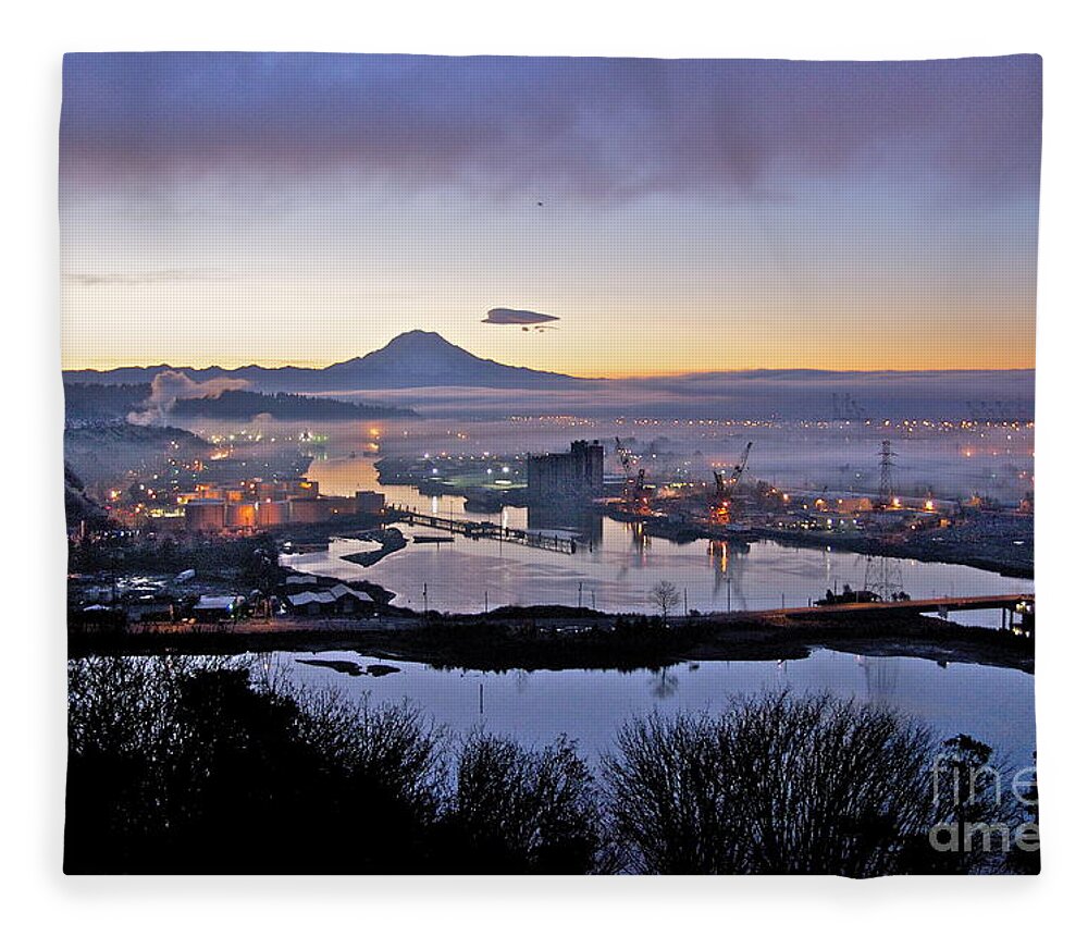 Photography Fleece Blanket featuring the photograph Dawn's Early Light by Sean Griffin