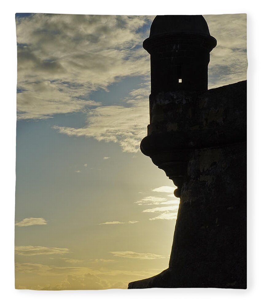 Castle Fleece Blanket featuring the photograph Evening at El Morro by Brian Kamprath