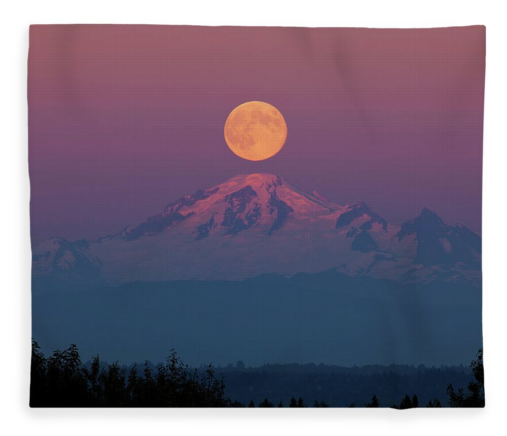 Scenics Fleece Blanket featuring the photograph Full Moon Above Mount Baker by Photo By Gordon Ashby