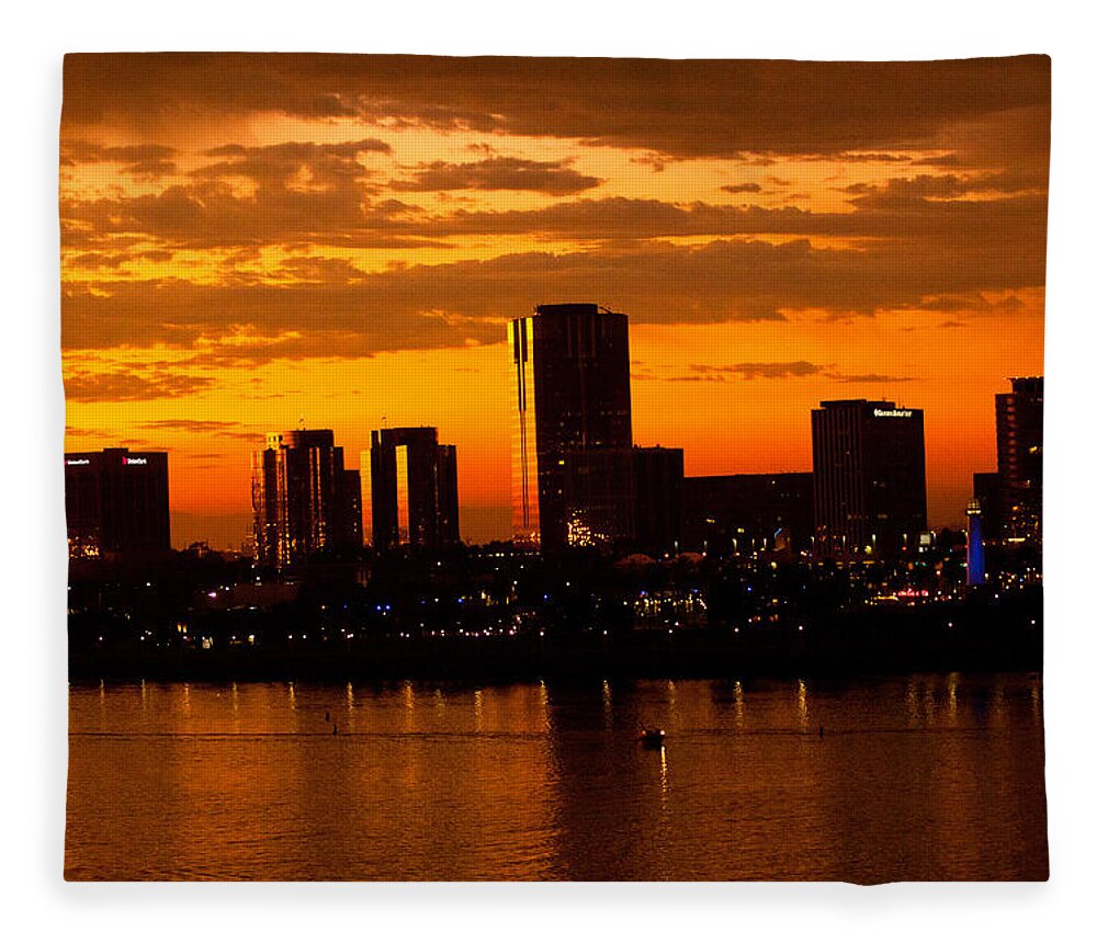 Long Beach Fleece Blanket featuring the photograph Golden Skys Cloak The Long Beach Skyline by Denise Dube
