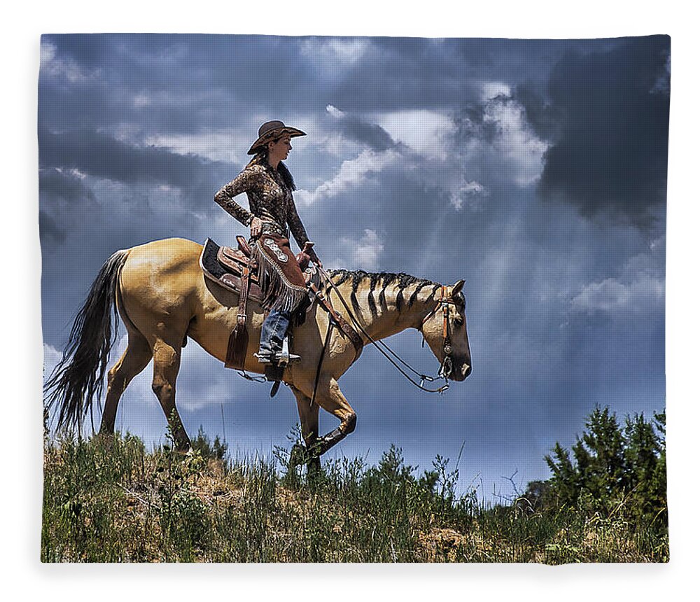 Horse Fleece Blanket featuring the photograph Homeward Bound by Priscilla Burgers