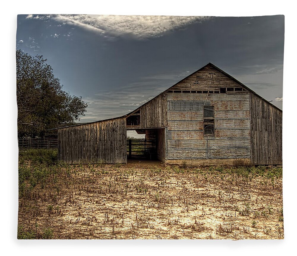 Barn Fleece Blanket featuring the photograph Lake Worth Barn by Jonathan Davison