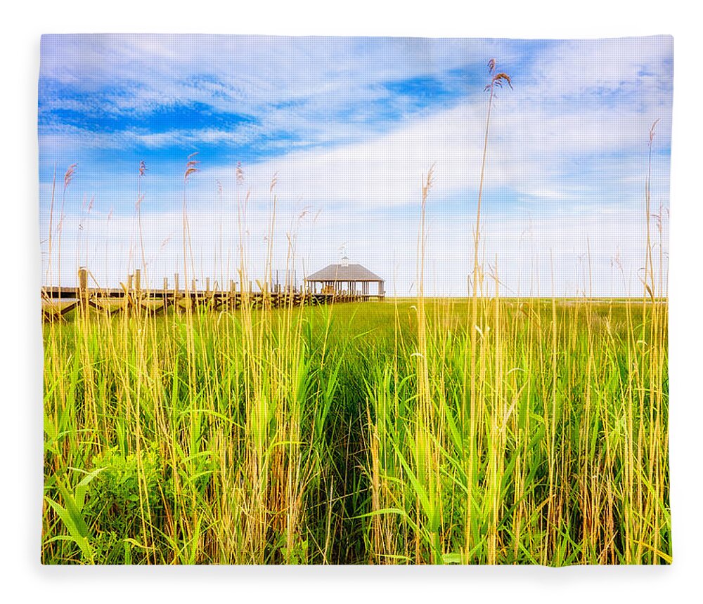 Gulf Of Mexico Fleece Blanket featuring the photograph Lost in the Weeds by Raul Rodriguez