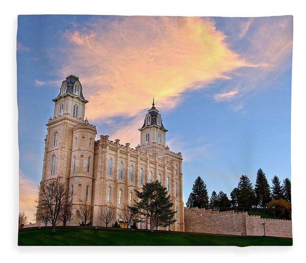 Church Building Fleece Blanket featuring the photograph Manti Temple Morning by David Andersen