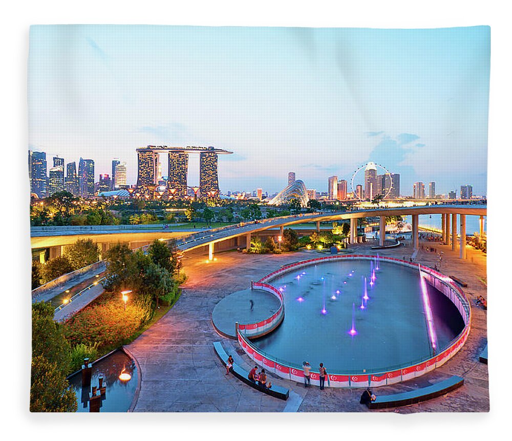 Outdoors Fleece Blanket featuring the photograph Marina Barrage by Thant Zaw Wai
