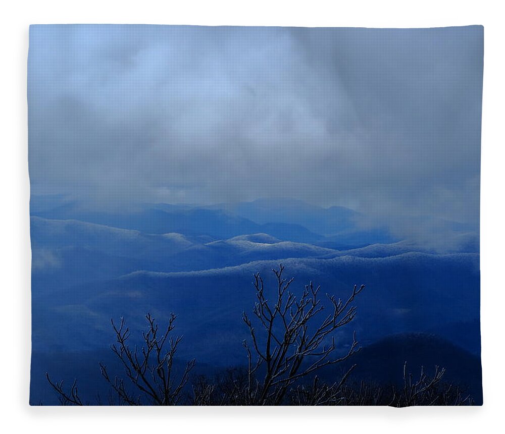 Landscape Fleece Blanket featuring the photograph Mountains And Ice by Daniel Reed