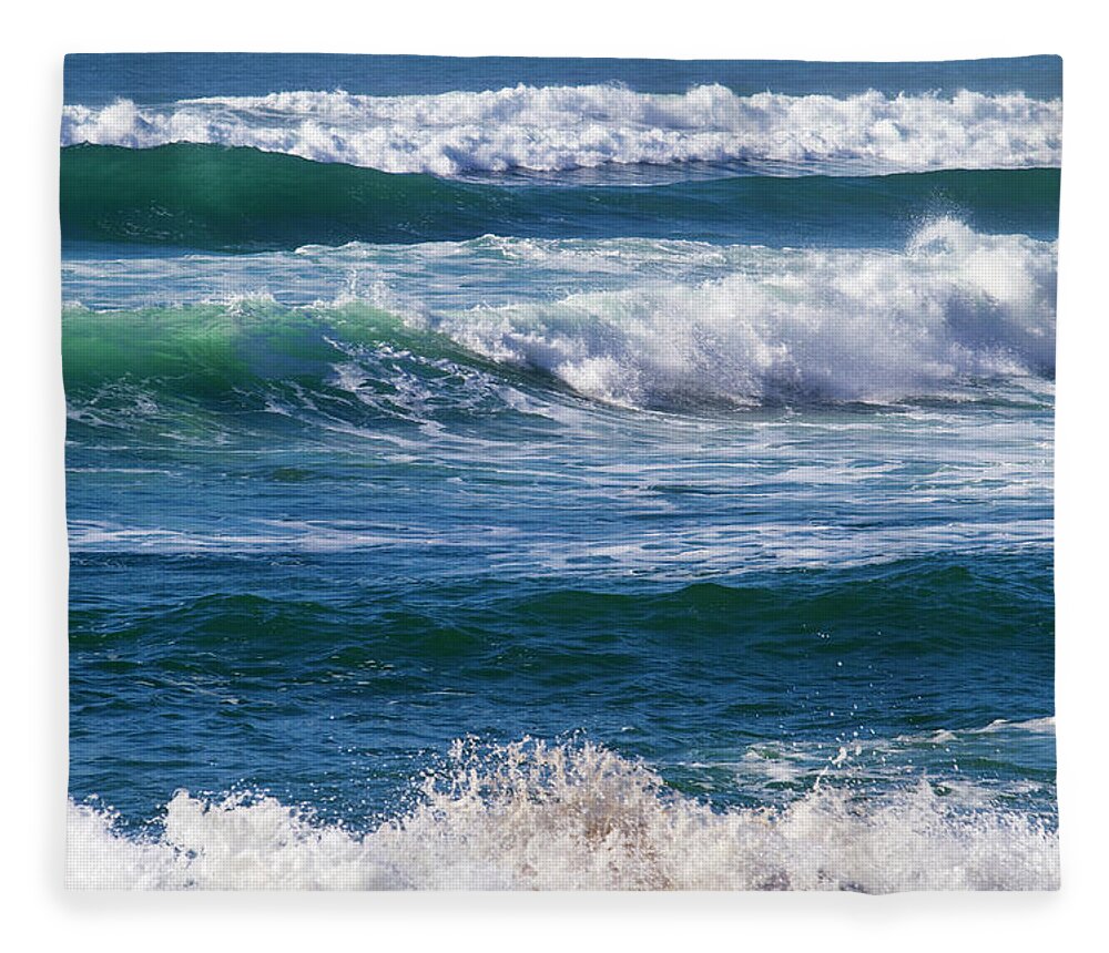 Seascape Fleece Blanket featuring the photograph Pacific Ocean Waves California Usa by Mark Miller Photos