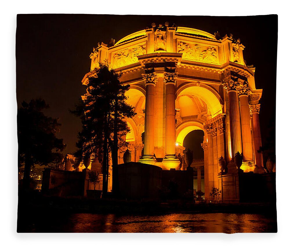 San Francisco Fleece Blanket featuring the photograph Palace of Fine Arts by Weir Here And There