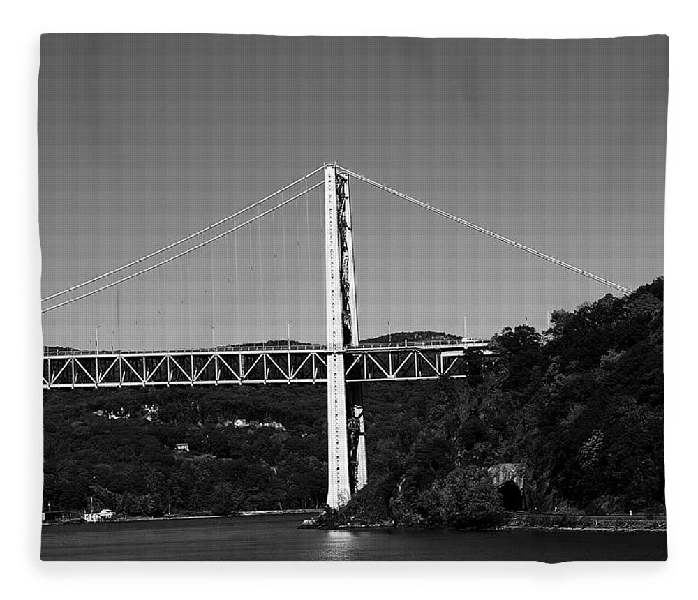 Hudson Fleece Blanket featuring the photograph Puente II BW by Pablo Rosales