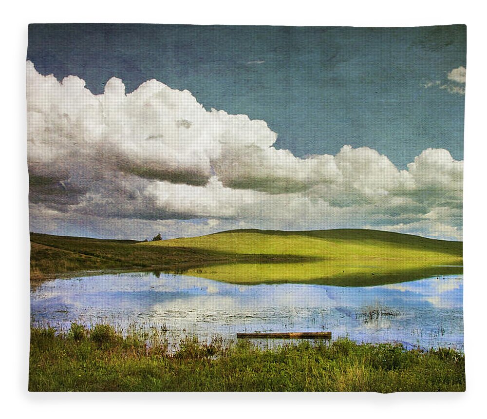 Landscape Fleece Blanket featuring the photograph Reflections On Watership Down by Theresa Tahara