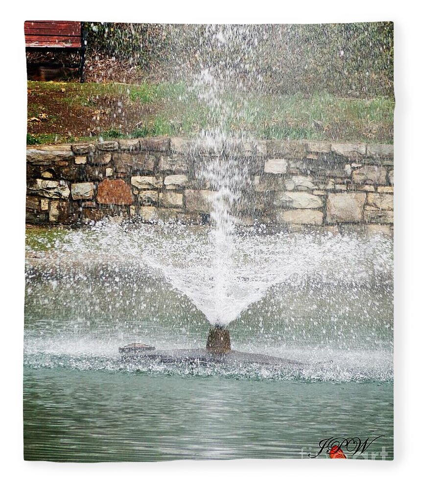 Fountain Fleece Blanket featuring the photograph Relaxing In The Park by Jannice Perdomo-Walker