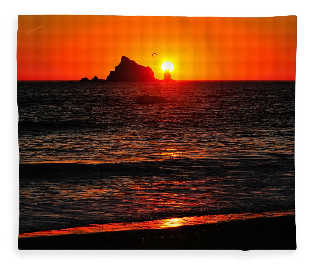 Olympic National Park Fleece Blanket featuring the photograph Rialto Beach Sunset by Greg Norrell