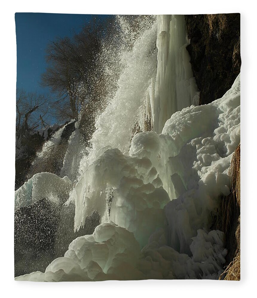 Waterfalls Fleece Blanket featuring the photograph Rifle Falls Colorado by Jeff Swan