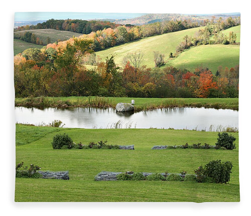 Landscape Fleece Blanket featuring the photograph Serenity Hill by Carol Lynn Coronios