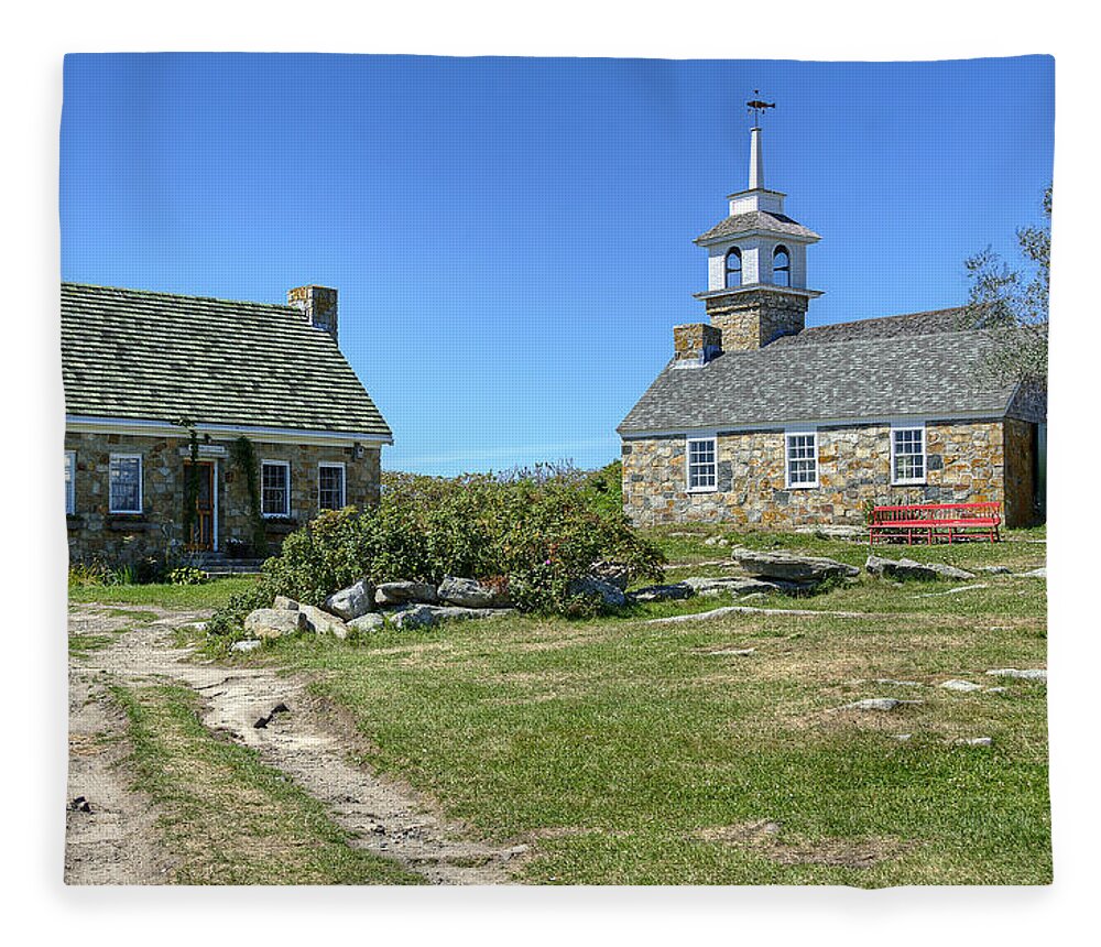 Star Island Fleece Blanket featuring the photograph Star Island Village by Donna Doherty