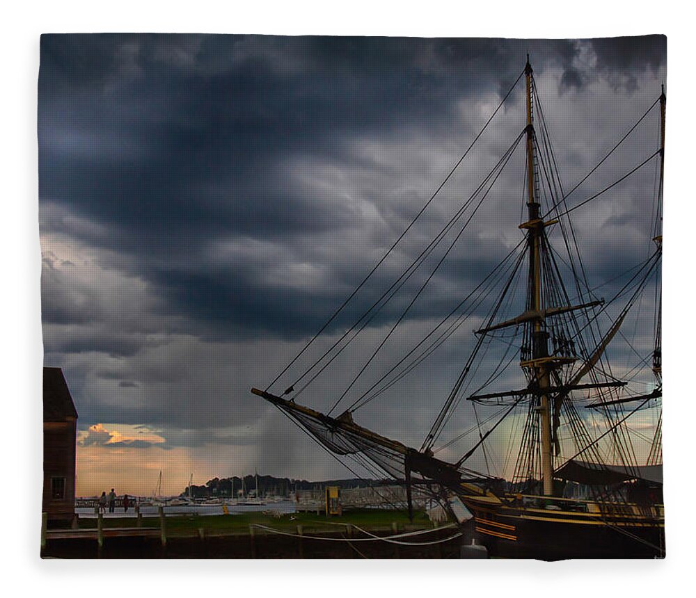 Salem Fleece Blanket featuring the photograph Storm passing Salem by Jeff Folger