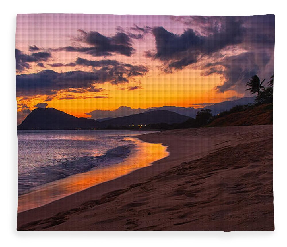 Hawaii Fleece Blanket featuring the photograph Sunset Beach by Anthony Michael Bonafede