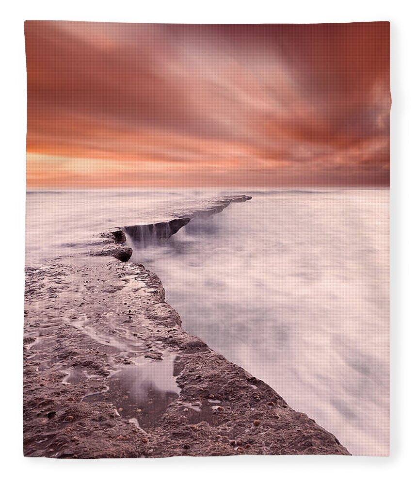 Beach Fleece Blanket featuring the photograph The edge of earth by Jorge Maia